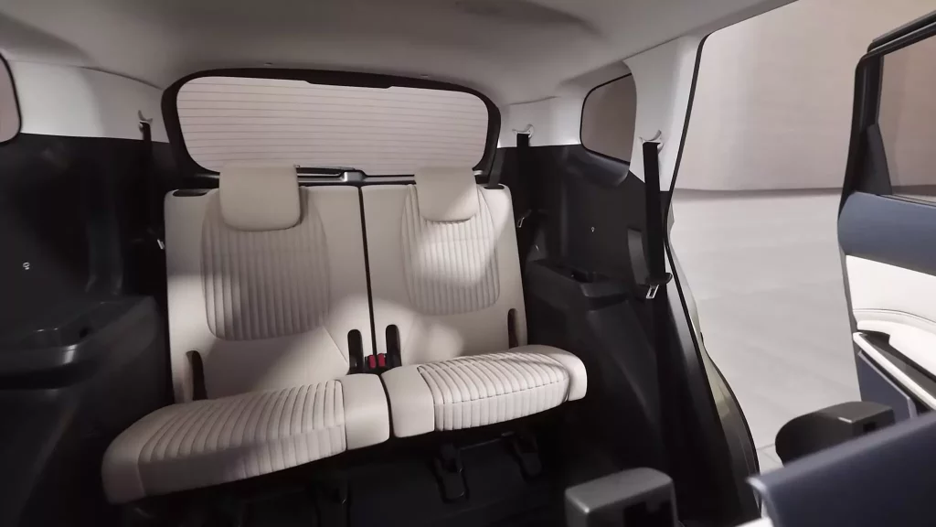 Kia Carens Clavis: El monovolumen low cost que quería ser SUV eléctrico 19 Motor16 2025 Kia Carens Clavis 6 Motor16