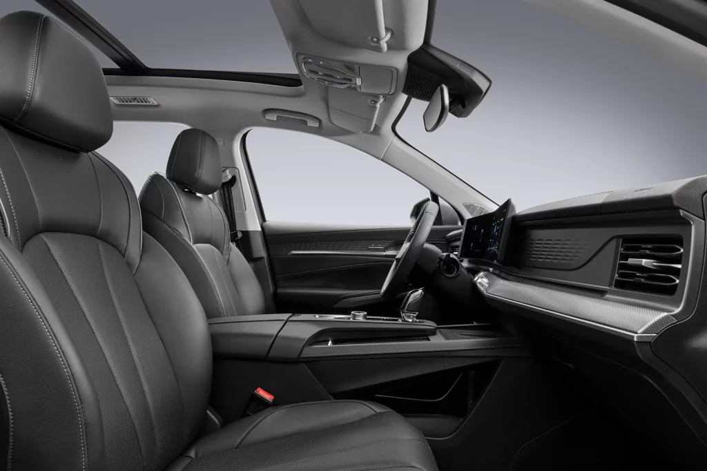 MG QS: El enorme SUV de 7 plazas que solo cuesta 27.000 euros 2 Motor16 2025 MG QS. Australia. Imagen interior.