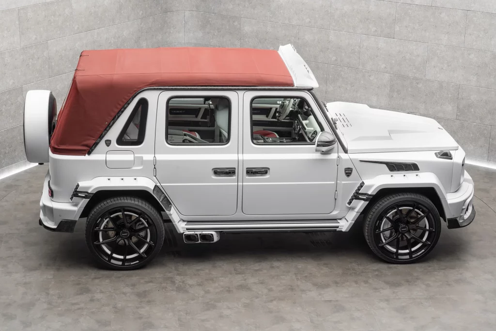 Mansory Speranza: El Mercedes Clase G como nunca antes lo habías visto 2 Motor16 2025 Mansory Speranza. Mercedes Clase G. Imagen con techo.