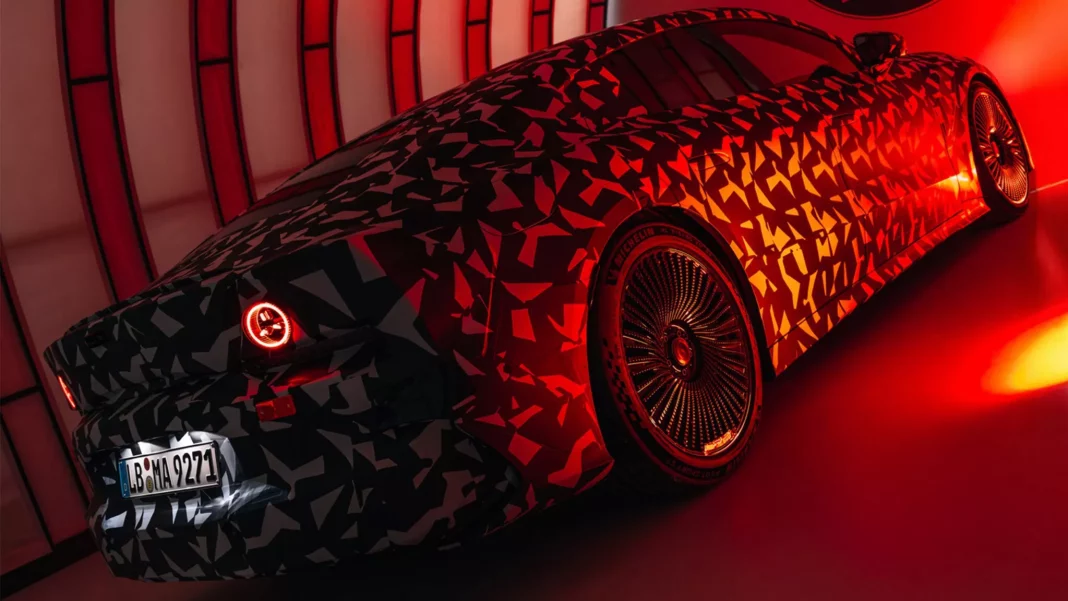2025 Teaser Mercedes-AMG EV Sedan. Imagen portada.