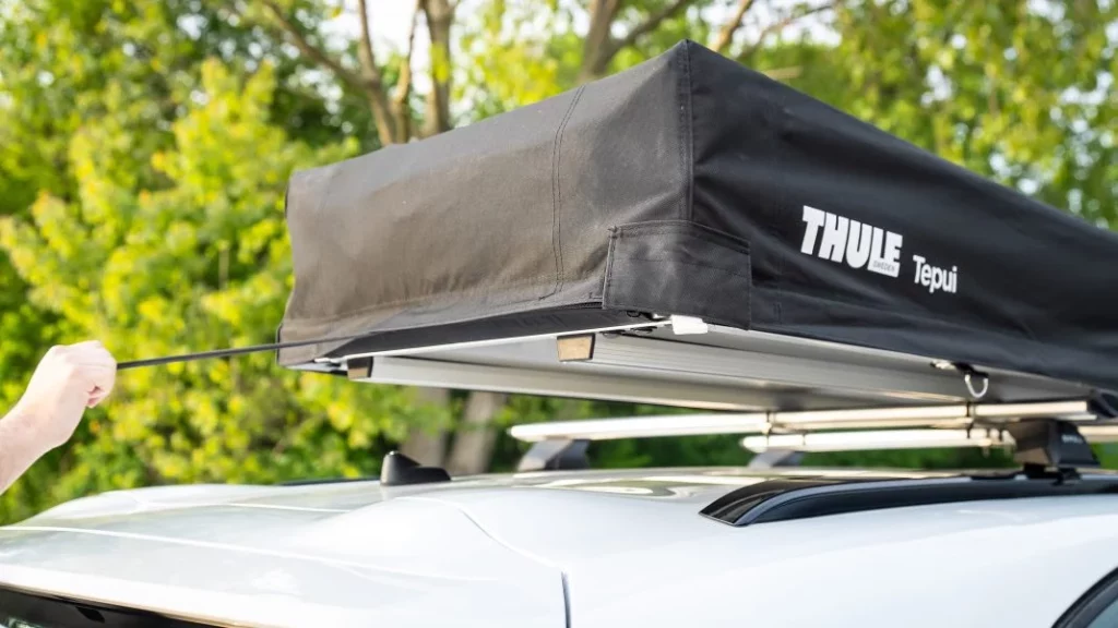 2025 Opel Frontera tienda techo Thule 5 Motor16