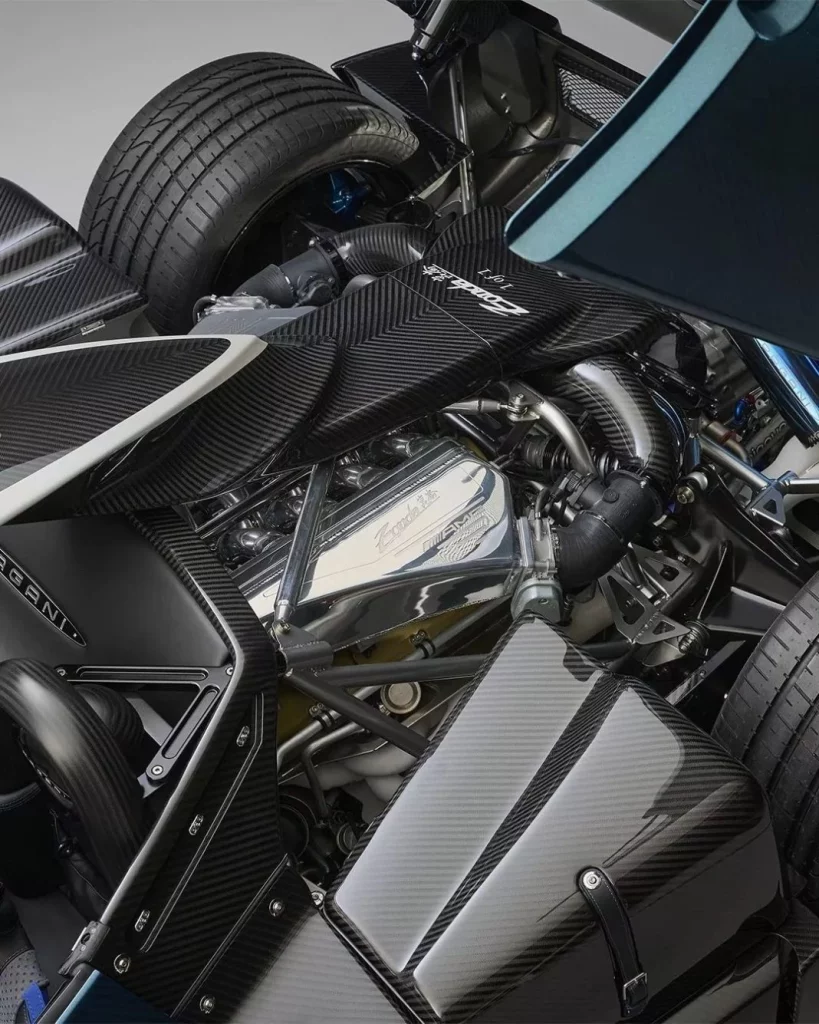 2025 Pagani Zonda Roadster. Unico. Imagen motor.