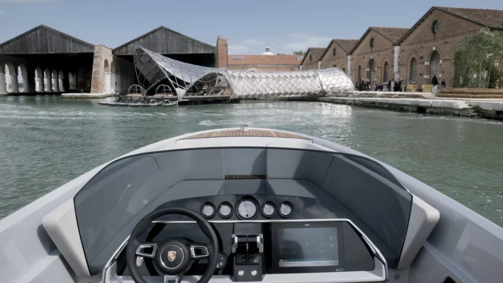 Así imaginan Porsche y Norman Foster una Venecia sostenible 4 Motor16 2025 Porsche Norman Foster 1 Motor16