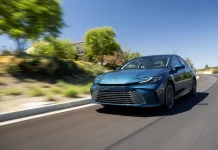 El incombustible Toyota Camry vuelve a ponerse al día en Estados Unidos
