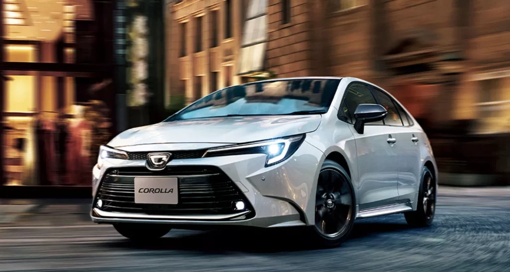 El Toyota Corolla se queda huérfano al perder un sensacional motor 12 Motor16 2025 Toyota Corolla Sedan Japon 1 Motor16