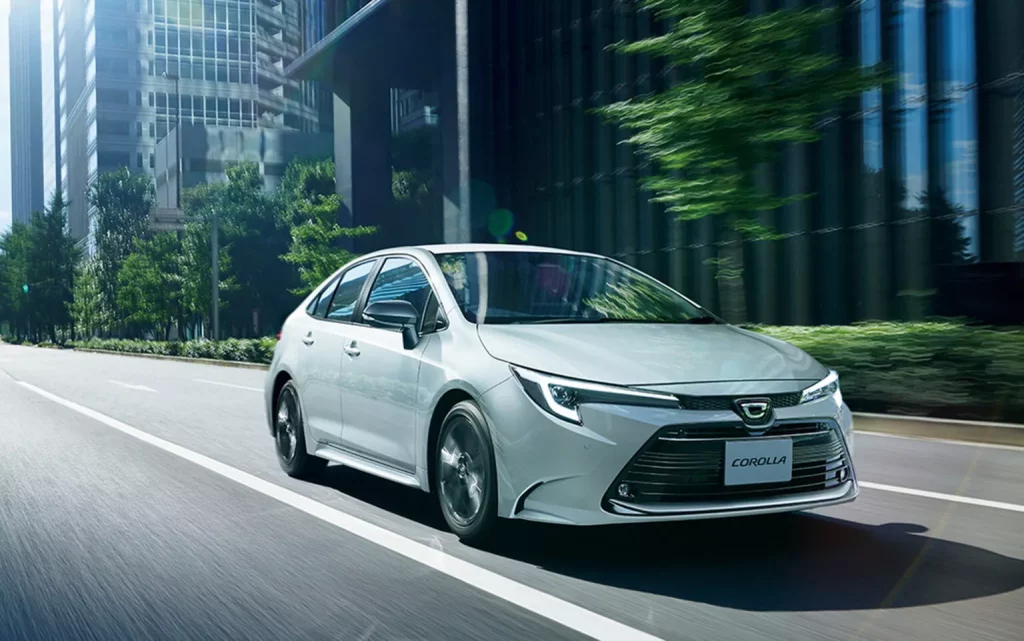 El Toyota Corolla se queda huérfano al perder un sensacional motor 2 Motor16 2025 Toyota Corolla Japón. Imagen movimiento.