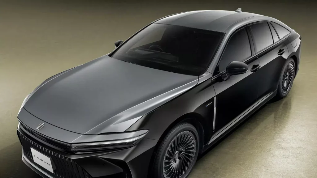 Toyota Crown 70th: Aires de Maybach para celebrar una larga trayectoria 9 Motor16 2025 Toyota Crown 70th Japon 6 Motor16