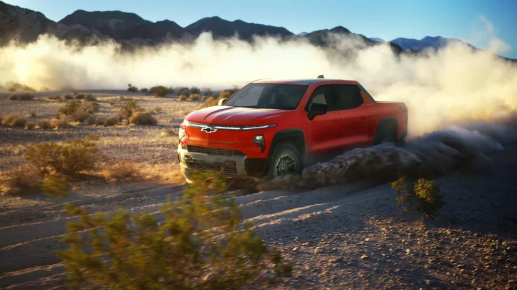 2025 chevrolet silverado ev trail boss 1 Motor16