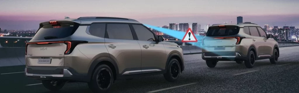 Kia Carens Clavis: El monovolumen low cost que quería ser SUV eléctrico 8 Motor16 2025 kia carens clavis india 14 Motor16