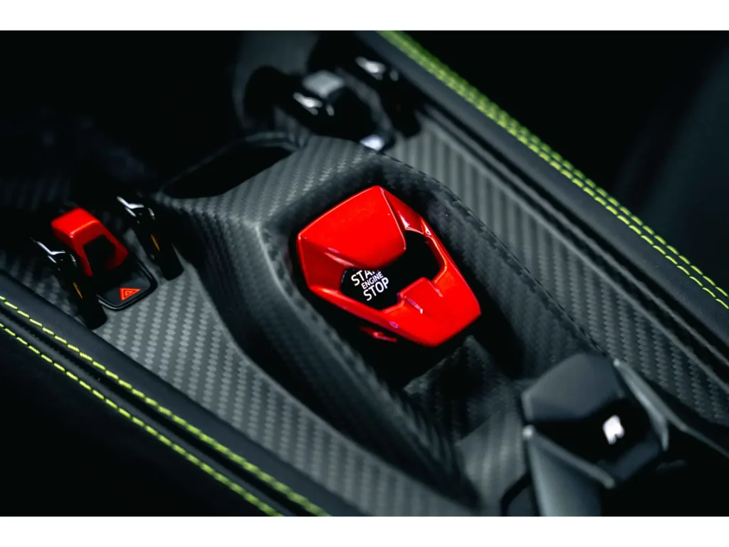 2025 lamborghini revuelto verde agave 11 Motor16