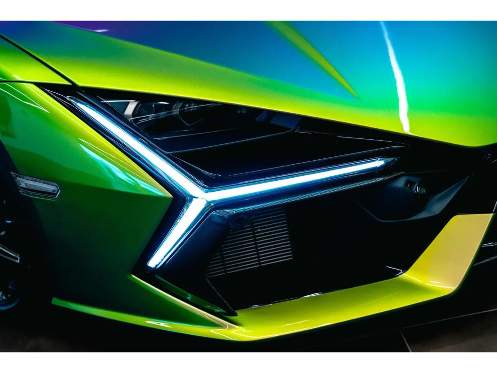 2025 lamborghini revuelto verde agave 17 Motor16