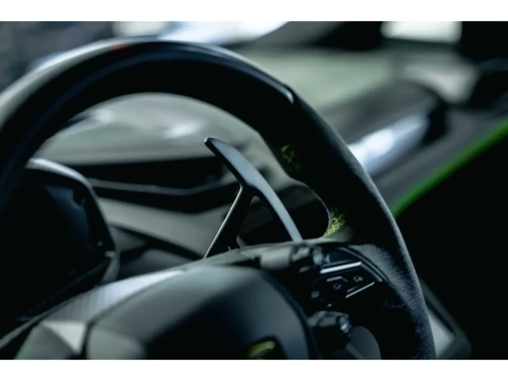 2025 lamborghini revuelto verde agave 25 Motor16