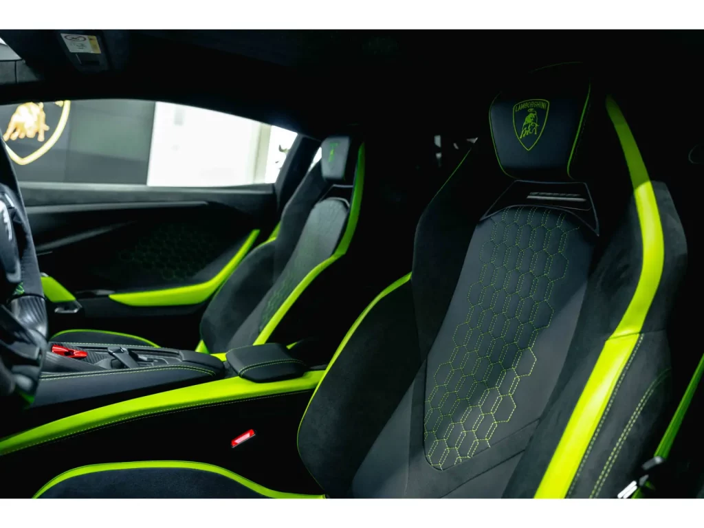 2025 lamborghini revuelto verde agave 5 Motor16