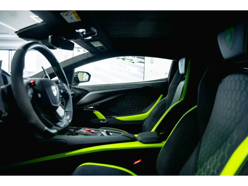 2025 lamborghini revuelto verde agave 6 Motor16