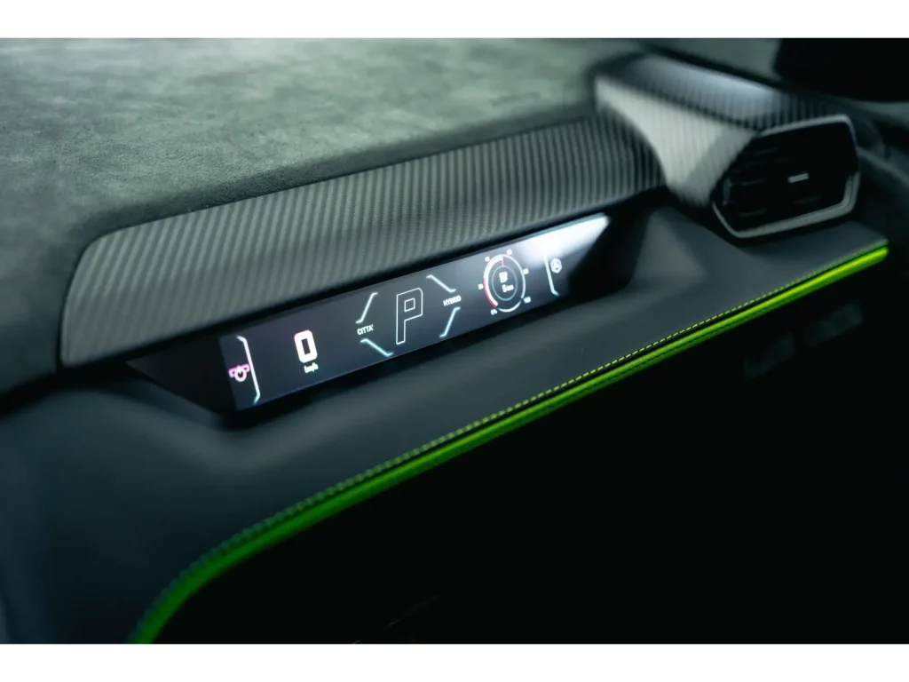 2025 lamborghini revuelto verde agave 8 Motor16