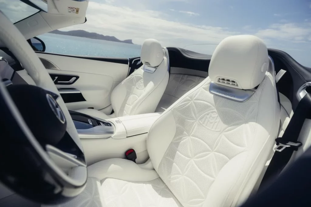 Mercedes-Maybach SL 680 Monogram Series: El SL más especial y caro de la historia 26 Motor16 2025 mercedes maybach sl 680 monogram series 11 Motor16