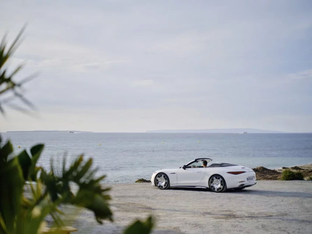 Mercedes-Maybach SL 680 Monogram Series: El SL más especial y caro de la historia 13 Motor16 2025 mercedes maybach sl 680 monogram series 22 Motor16