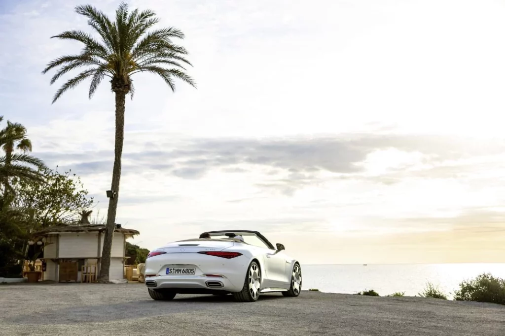 Mercedes-Maybach SL 680 Monogram Series: El SL más especial y caro de la historia 12 Motor16 2025 mercedes maybach sl 680 monogram series 23 Motor16