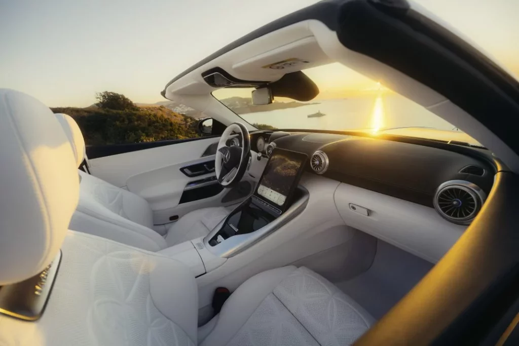 Mercedes-Maybach SL 680 Monogram Series: El SL más especial y caro de la historia 3 Motor16 2025 Mercedes-Maybach SL 680 Monogram, Imagen interior.
