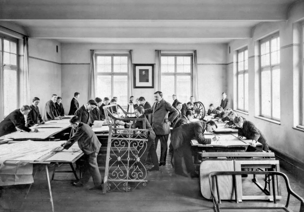 La escuela de formación profesional de Opel celebra sus 160 primeros años 4 Motor16 2025 opel formacion profesional 160 anos 2 Motor16