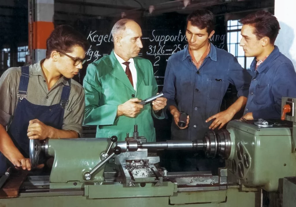 La escuela de formación profesional de Opel celebra sus 160 primeros años 7 Motor16 2025 opel formacion profesional 160 anos 5 Motor16