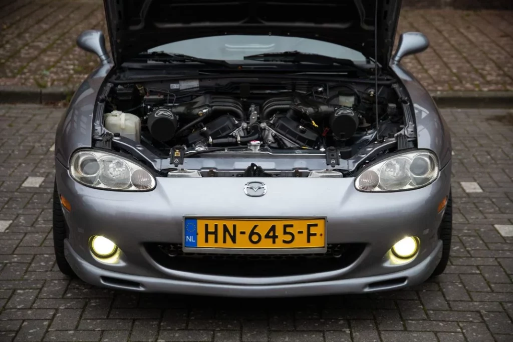 El Mazda MX-5 va mejor con un motor V6: Y Rocketeer Cars te lo fabrica 29 Motor16 2025 rocketeer mazda mx 5 v6 11 Motor16