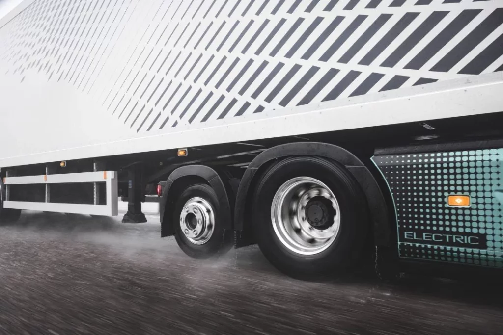 Volvo FH Aero Electric E-axle: El camión eléctrico con 600 km de autonomía 6 Motor16 2025 volvo trucks fx electric camion 2 Motor16