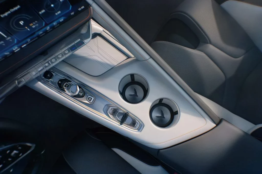 El Chevrolet Corvette 2026 se vuelve más tecnológico 13 Motor16 2026 Corvette Z06 Center Console Motor16