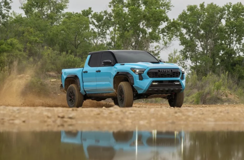 Las versiones TRD 2026 de Toyota nos dan aún más envidia 13 Motor16 2026 Toyota TRD Pro Tacoma WaveMaker 3 Motor16