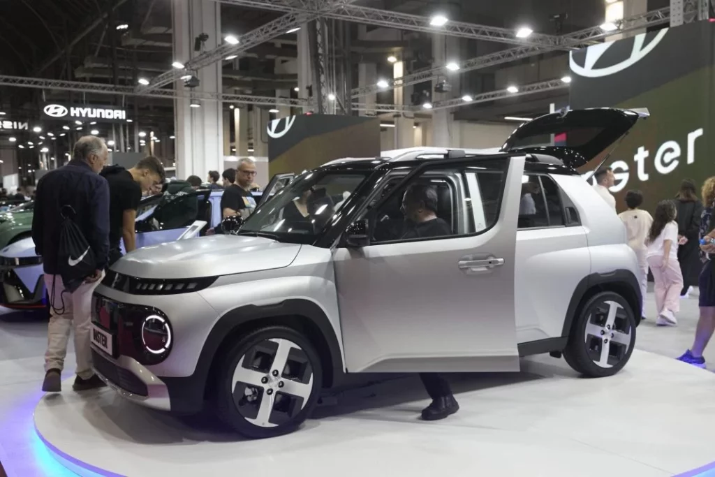 La última edición de Automobile Barcelona, un éxito de público y ventas 3 Motor16 AUTOMOBILE BARCELONA 2025 HYUNDAI INSTER Motor16