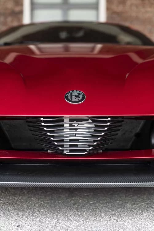 Alfa Romeo 33 Stradale 18 Motor16