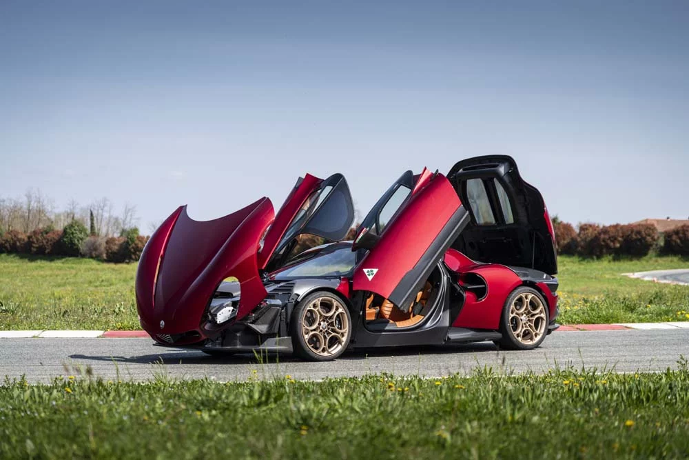 Alfa Romeo 33 Stradale 24 Motor16