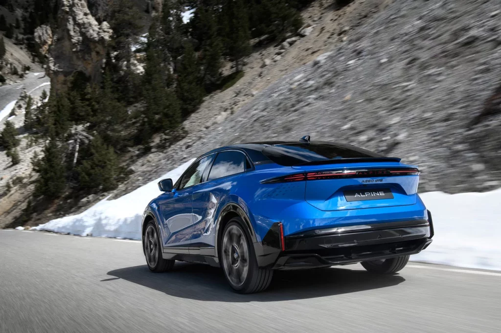 Así es el nuevo Alpine A390, un fastback eléctrico que desafía a la física 16 Motor16 Alpine A390 17 Motor16