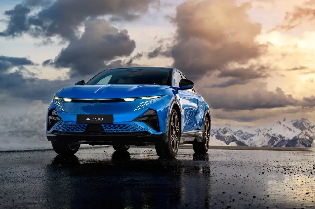 Así es el nuevo Alpine A390, un fastback eléctrico que desafía a la física 23 Motor16 Alpine A390 32 Motor16