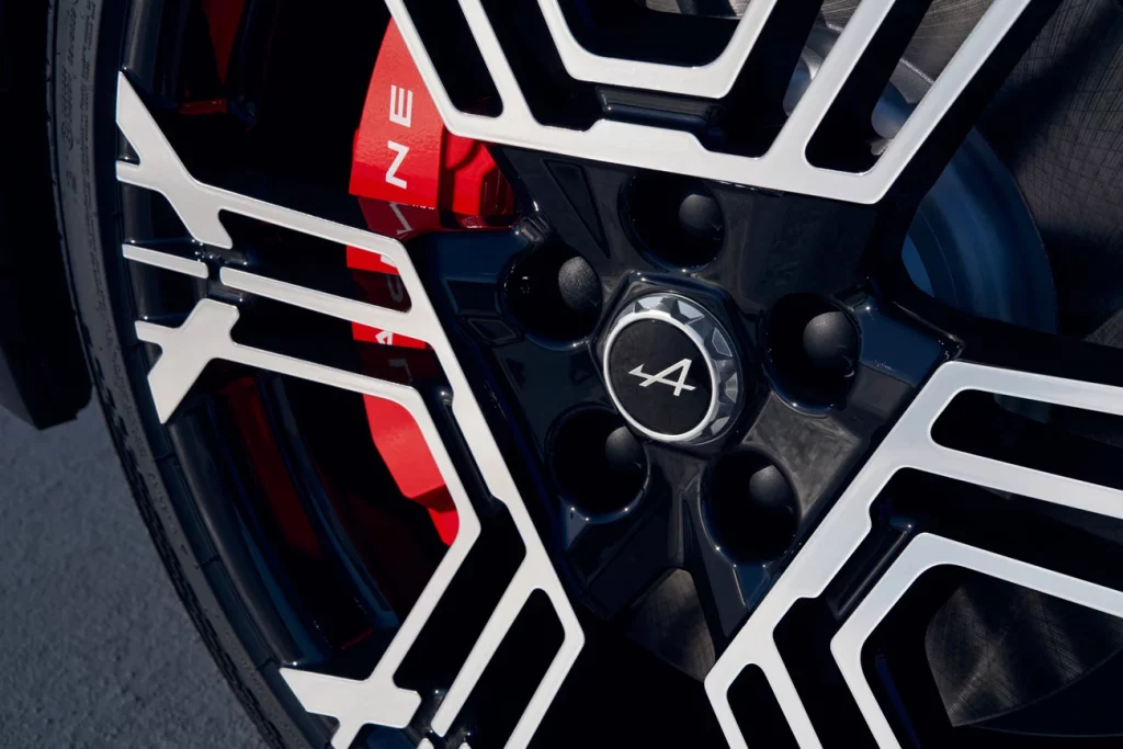 Así es el nuevo Alpine A390, un fastback eléctrico que desafía a la física 55 Motor16 Alpine A390 94 Motor16