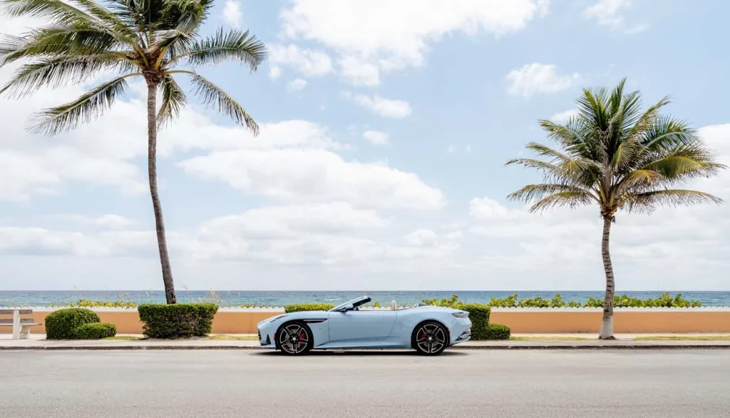 Aston Martin DB12 Volante Palm Beach: lujo británico al sol de Florida 7 Motor16 Aston Martin DB12 Volante Palm Beach Edition 2 Motor16