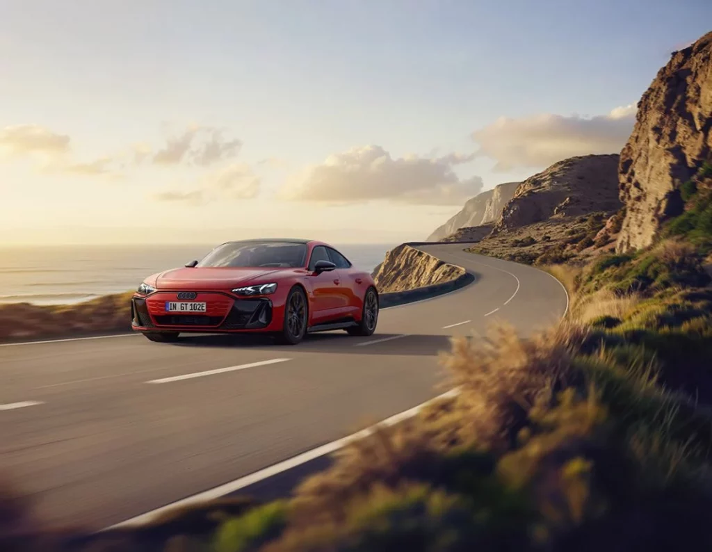 El Audi e-tron GT 2025 añade una versión de acceso 3 Motor16 Audi e tron GT quattro 2025 1 Motor16