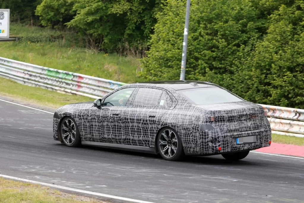 El BMW Serie 7 G70 va a recibir una actualización 14 Motor16 BMW Serie 7 2026 12 Motor16