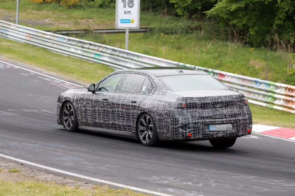 El BMW Serie 7 G70 va a recibir una actualización 15 Motor16 BMW Serie 7 2026 13 Motor16