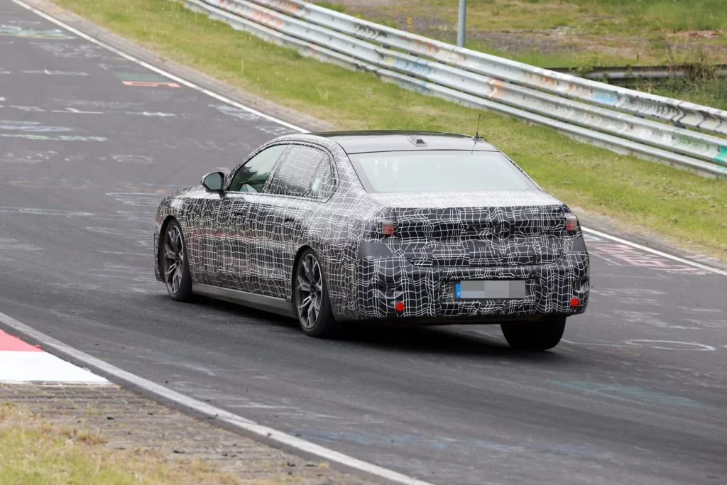El BMW Serie 7 G70 va a recibir una actualización 2 Motor16 BMW Serie 7 2026 14 Motor16