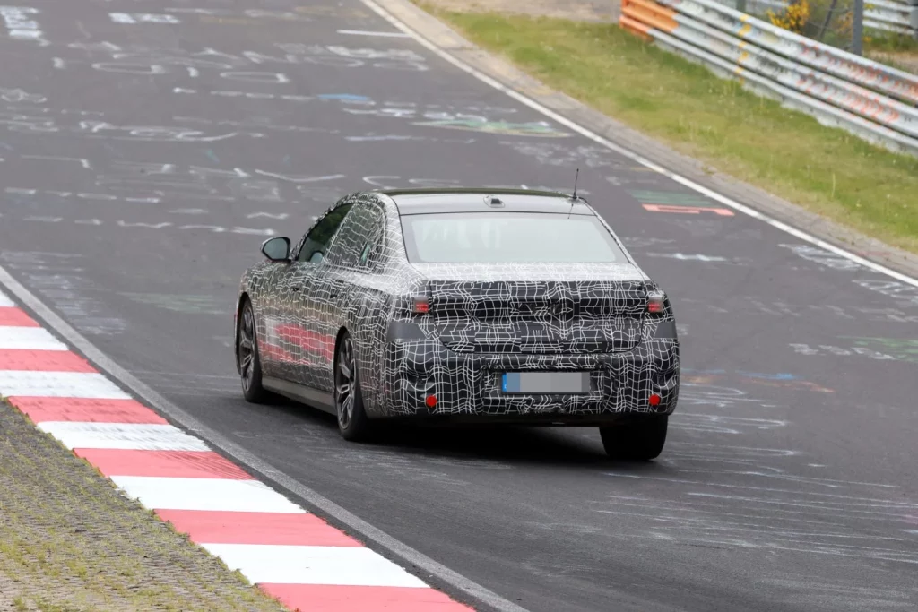 El BMW Serie 7 G70 va a recibir una actualización 17 Motor16 BMW Serie 7 2026 15 Motor16