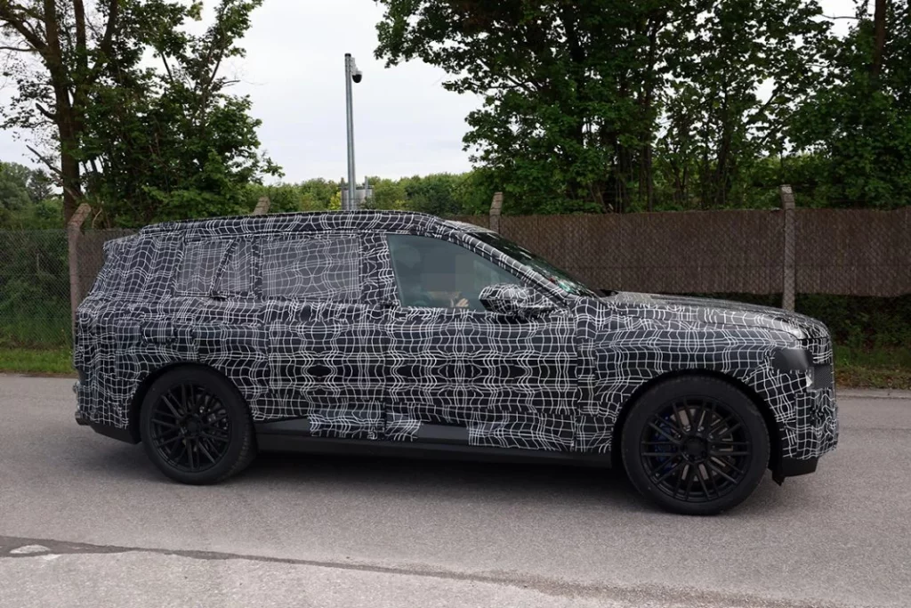 El nuevo BMW X7 ya está en fase de pruebas 16 Motor16 BMW X7 2026 14 Motor16