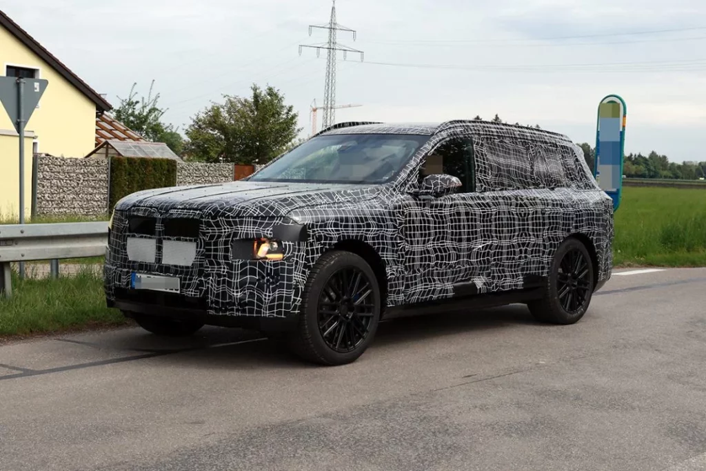 El nuevo BMW X7 ya está en fase de pruebas 5 Motor16 BMW X7 2026 3 Motor16
