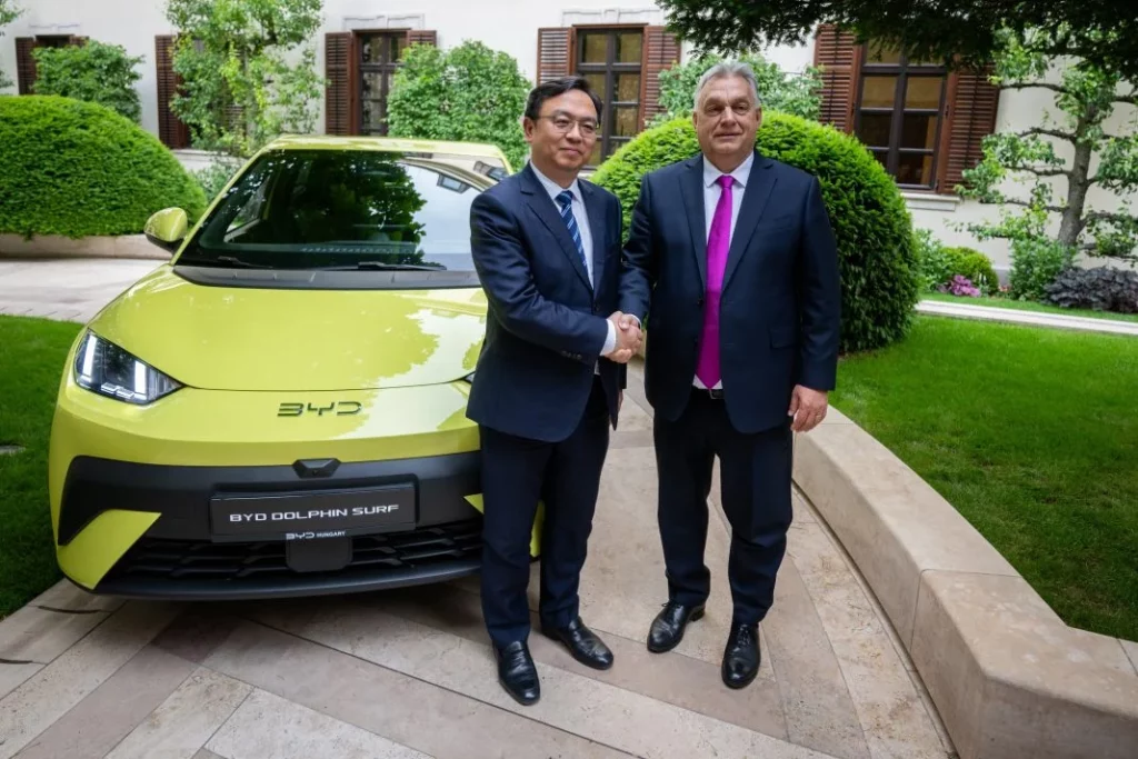 BYD estrena una nueva sede central y un centro de I+D en Europa 1 Motor16 2025 BYD sede Europa. Imagen acuerdo.