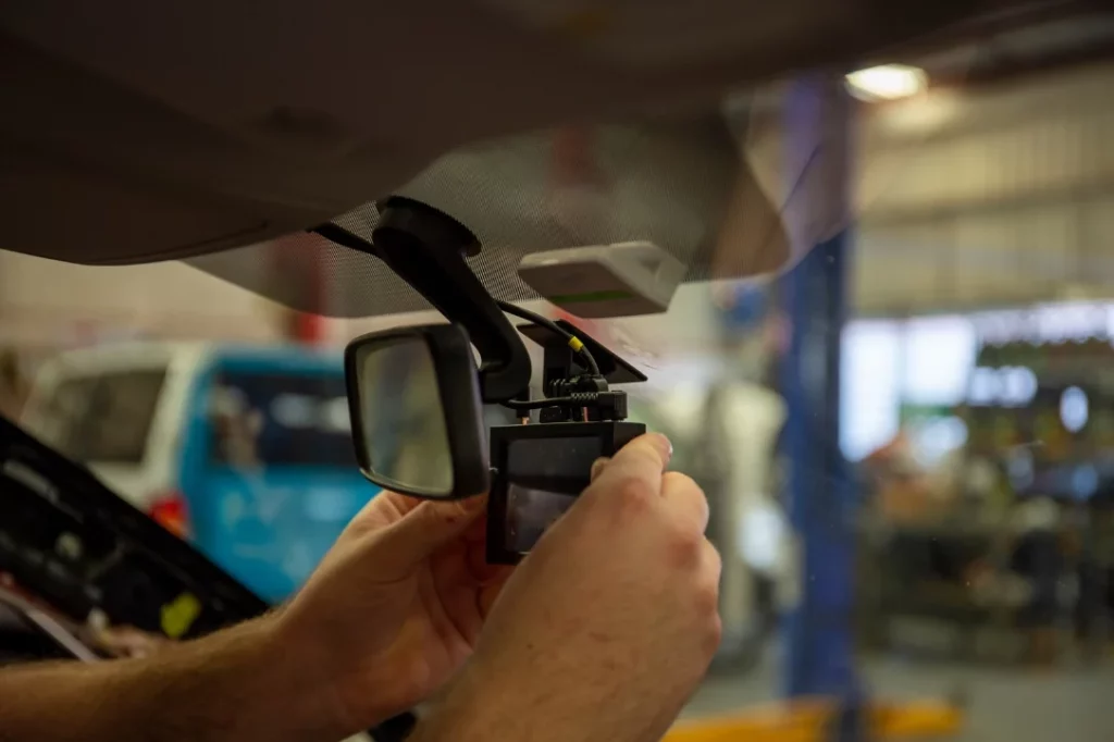 Los 10 mejores dashcams para coche del mercado en 2025 11 Motor16 Camaras para coche con Android Auto o Apple CarPlay compatibilidad real Motor16