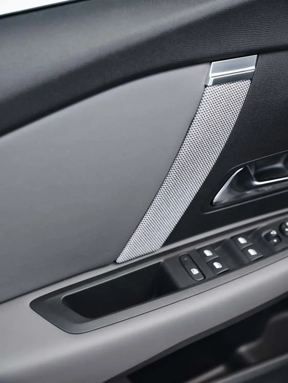 Citroen C4 Edition Collection 8 Motor16