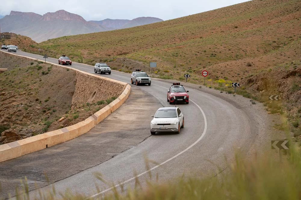 El Desierto de los Niños 2025, una aventura solidaria y exigente para la gama Hyundai 14 Motor16 DIA 03 038 Ruta por el Atlas Motor16
