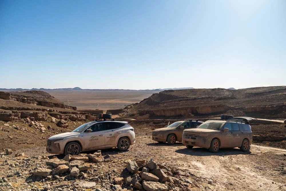 El Desierto de los Niños 2025, una aventura solidaria y exigente para la gama Hyundai 46 Motor16 DIA 06 053 Parada en La Momia Motor16