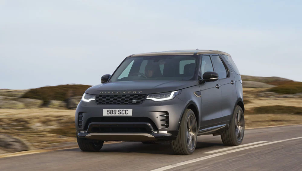 Tempest y Gemini, el Land Rover Discovery se hace aún más especial con estas dos ediciones 3 Motor16 DISCOVERY TEMPEST 14052025 01 Motor16