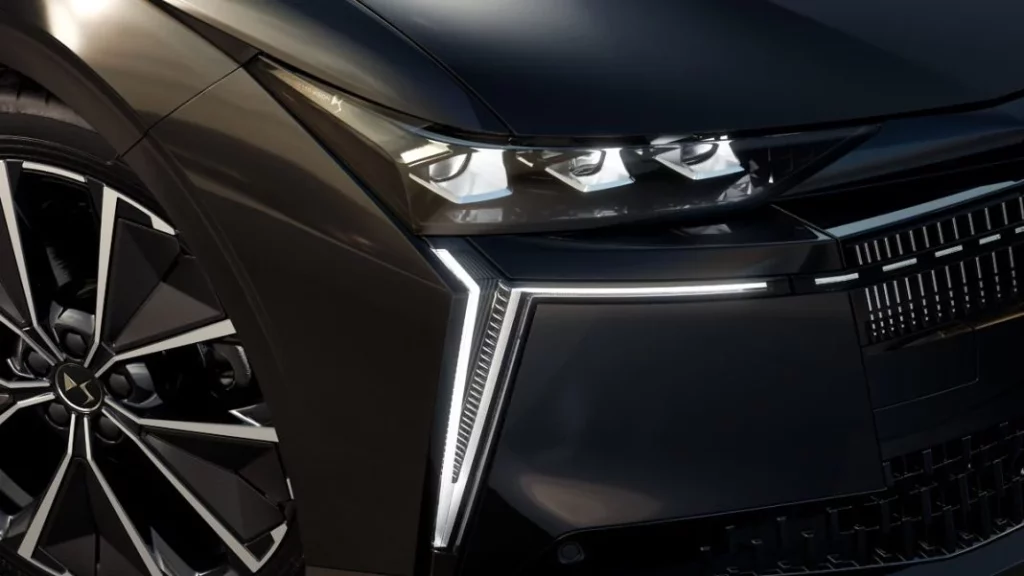DS Nº4: más refinado, más tecnológico, más electrificado 13 Motor16 DS N4 8 Motor16